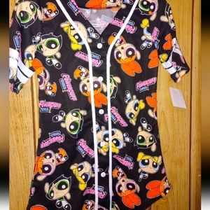 Womens Small NWT Y2k Powerpuff Girls Cartoon network 90s Active Button Shirt